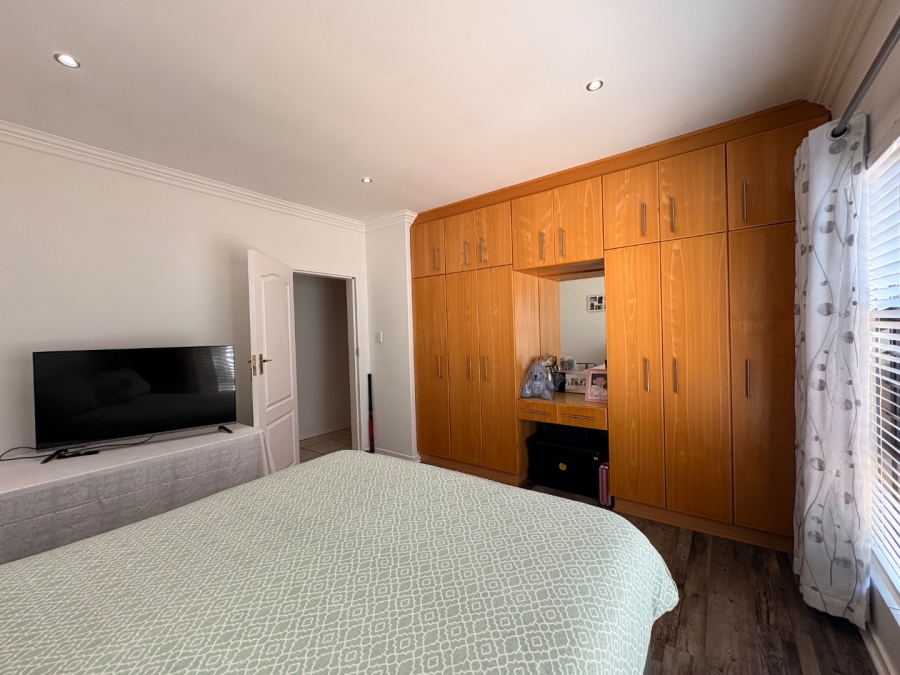 3 Bedroom Property for Sale in Wilkoppies North West